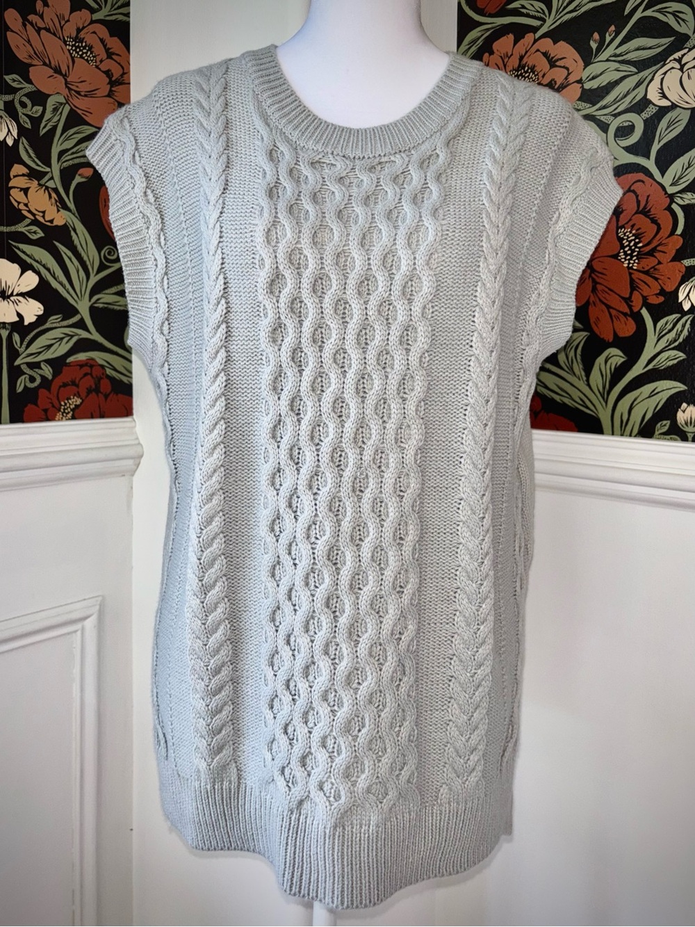Chunky Cable Knit Sweater Vest Grey Sleeveless Pullover Soft Academia - Picture 6 of 10